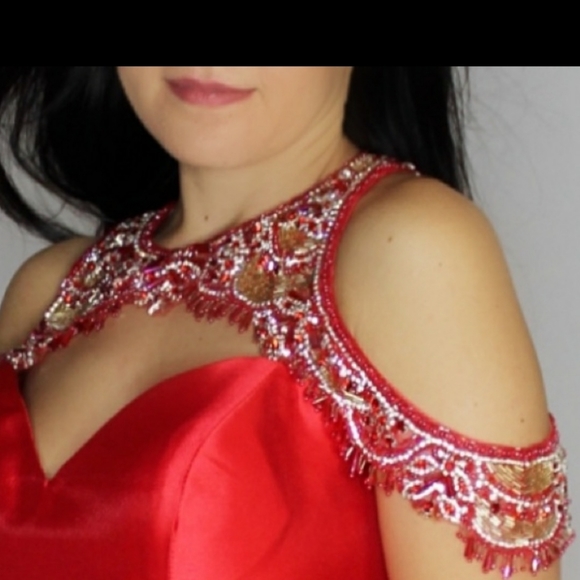 Tony Bowls Red Pageant prom dress gown overskirt